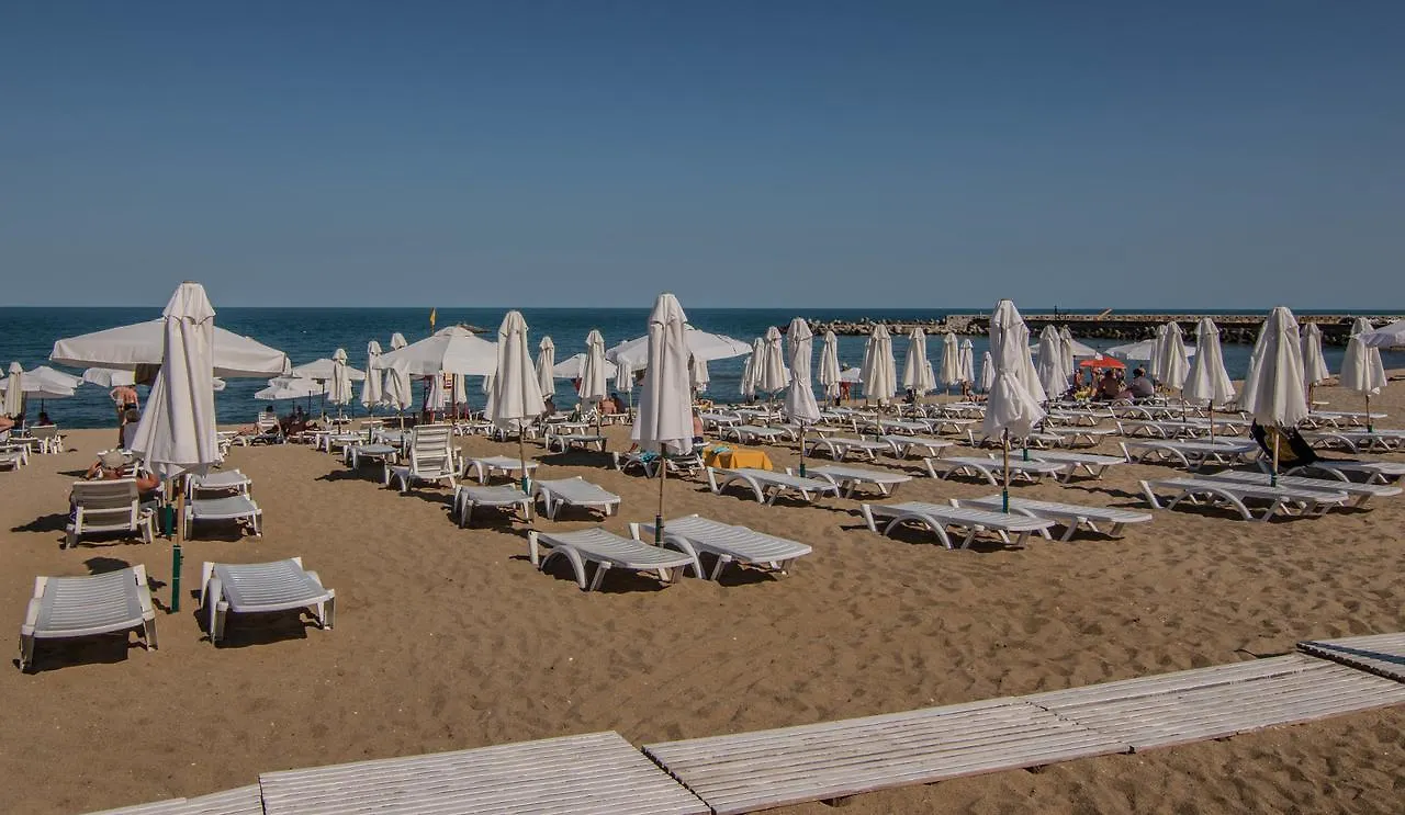 Complex Magnolia Golden Sands Bulgarien